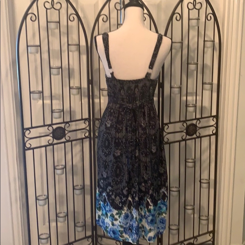 Sundress - Picture 3 of 3